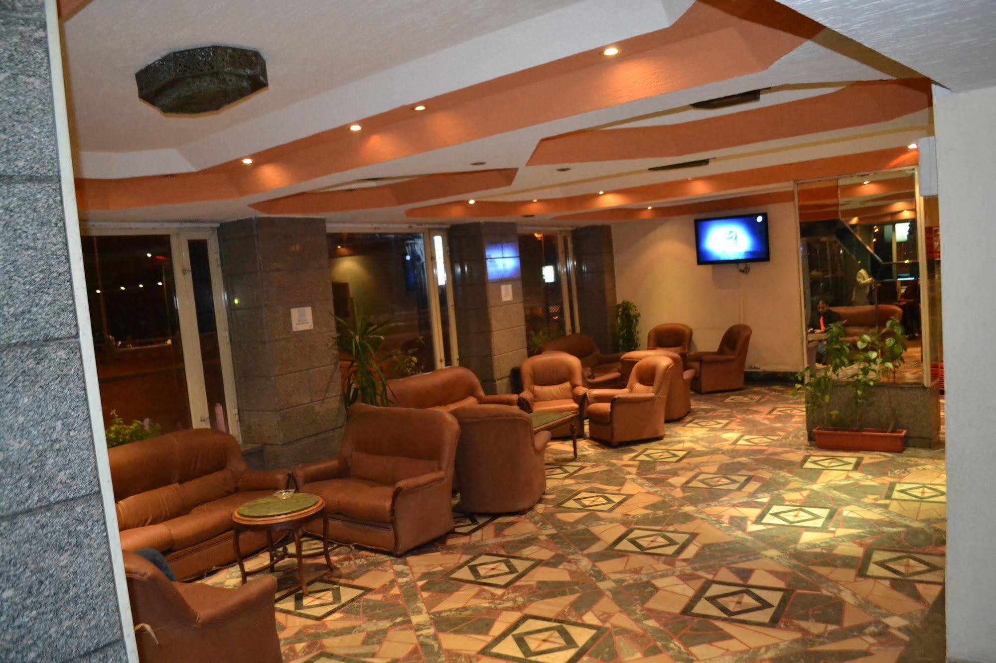 Kaoud Sporting Hotel Alessandria Esterno foto